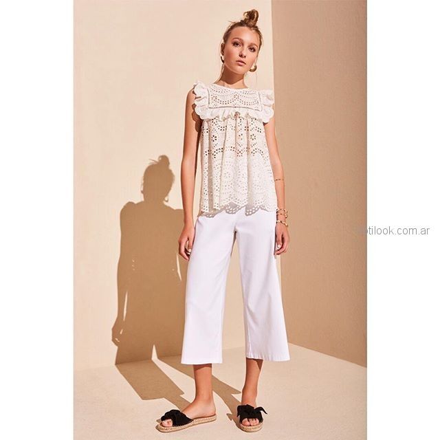crop pant con blusa blanca Akiabara verano | Notilook Moda Argentina