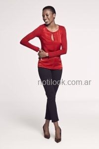 Blusa roja y pantalon negro Look oficina invierno 2019 - Markova