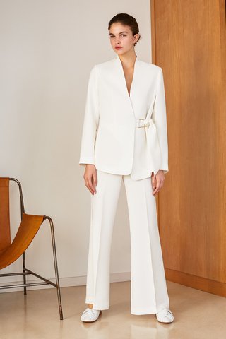 traje para señoras blanco Carmela Achaval verano 2020