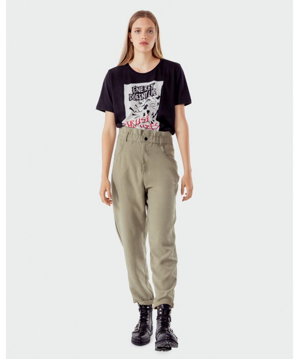 pantalon estilo cargo con borcegos Kosiuko otoño invierno 2020