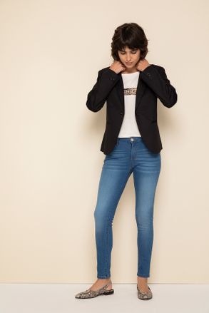 jeans y blazer mujer Yagmour otoño invierno 2020