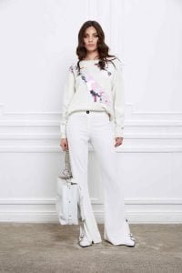 look con pantalon oxford blanco Naima otoño invierno 2020