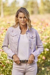 campera y jeans lila verano 2022 Utzzia
