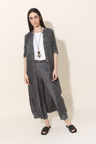 kimono y pantalon gris verano 2022 Arauz