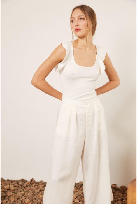 pantalon de lino blanco verano 2023 Akiabara