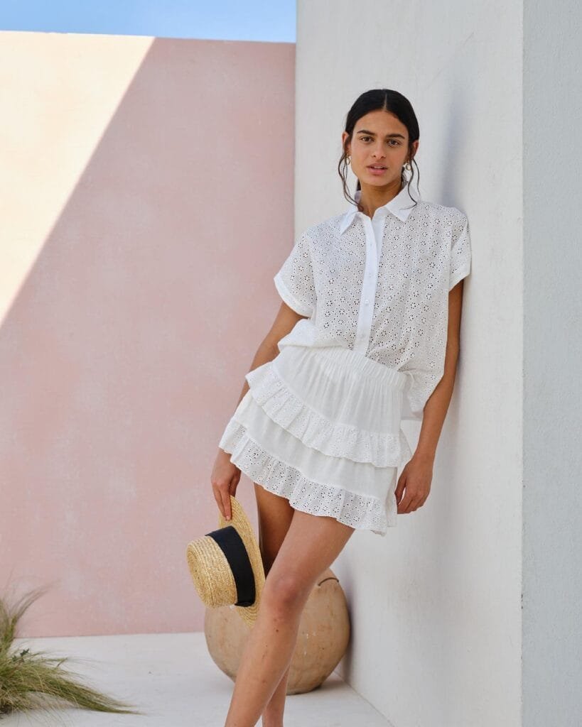 camisa blanca Le Utthe verano 2024