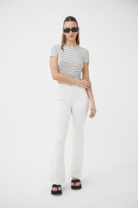 jeans blanco con to a rayas verano 2024 Bora jeans