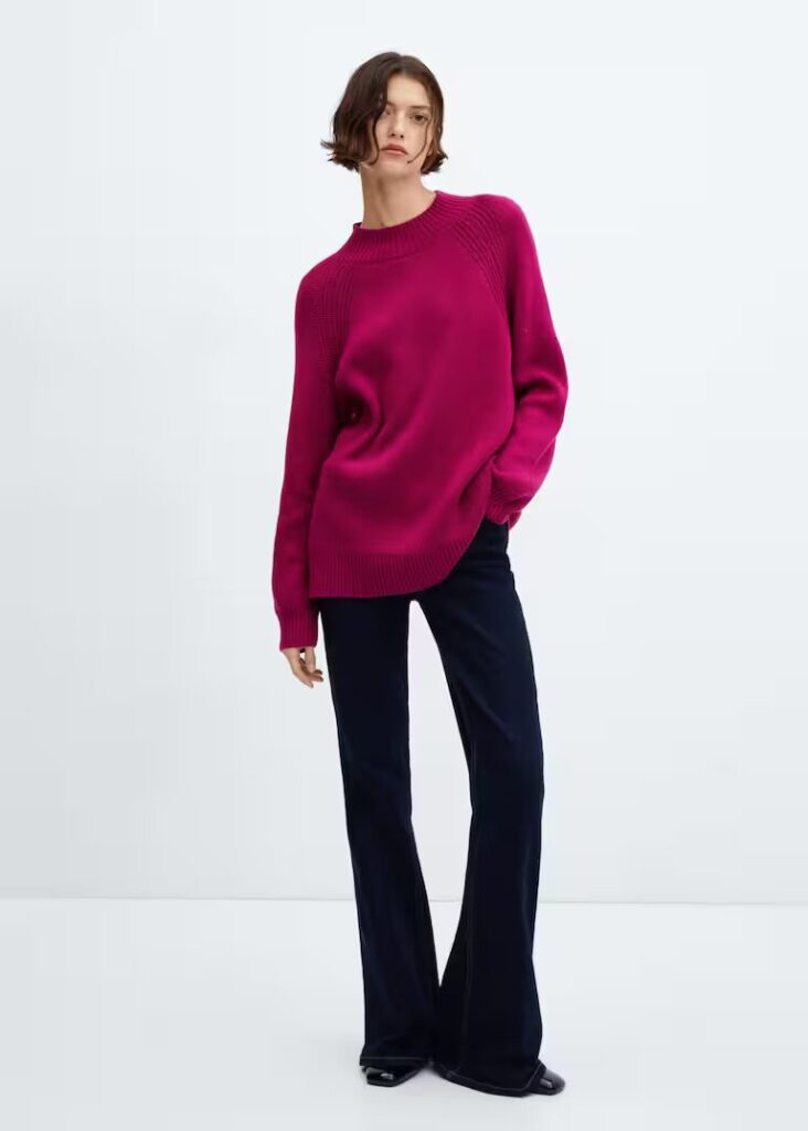 Outfit con sweater purpura invierno 2024 Argentina