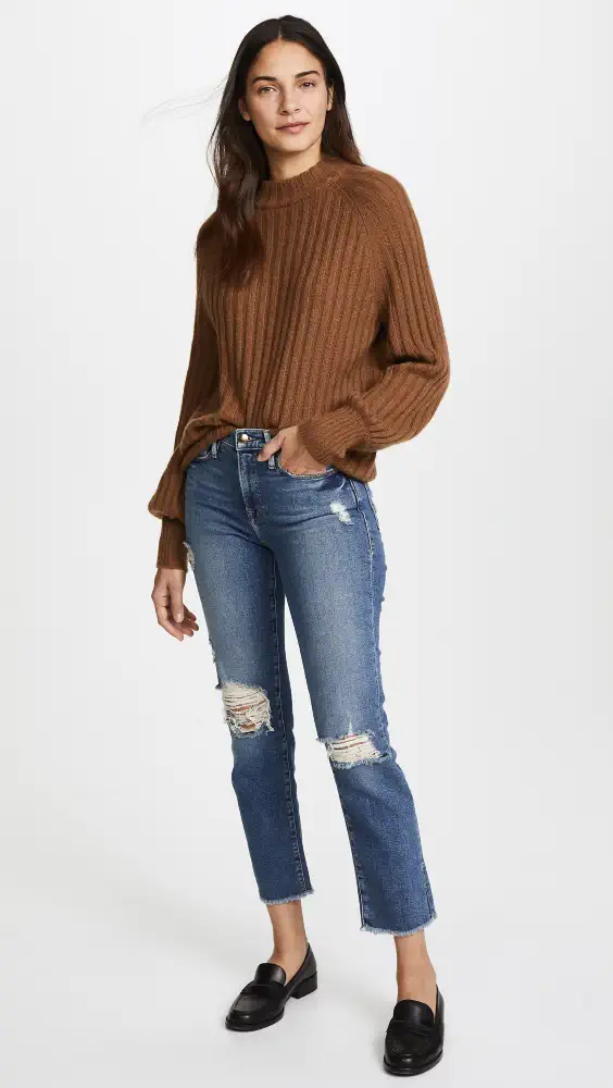 Jeans de moda invierno 2024 outfits con jeans recortados