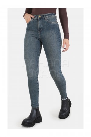 jeans ajustado invierno 2024 Nahana jeans
