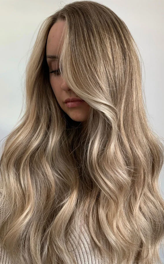 Colores de pelo para primavera 2024 Rubio dorado