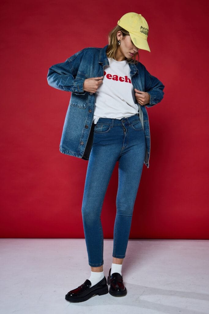 Campera jeans remera basica y jeans