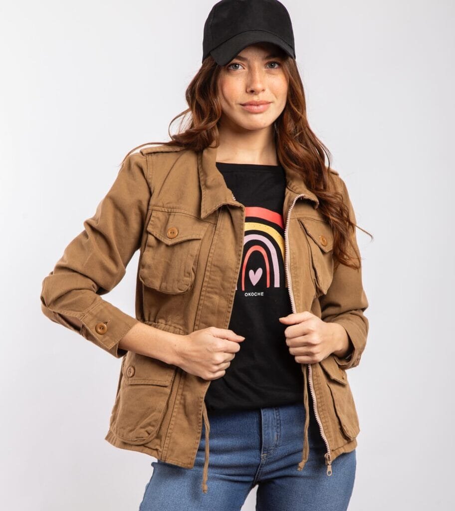 parka beige verano 2025 Okoche